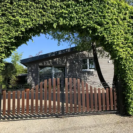 Cozy With Pond, Malmedy, Cleaning Included * Malmedy