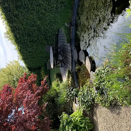 Elegant In With Private Garden , Cleaning Included * マルメディ