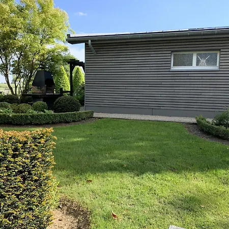 シャレー Elegant In With Private Garden , Cleaning Included *